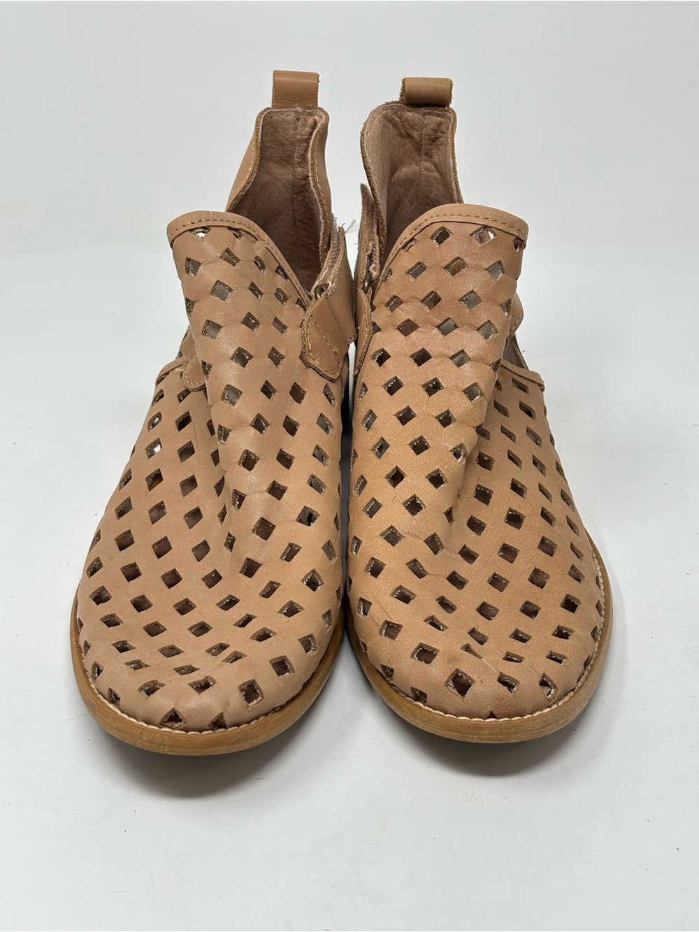 Musse & Cloud leather caila perforated booties size 40 (9-9.5) - Picture 6 of 15
